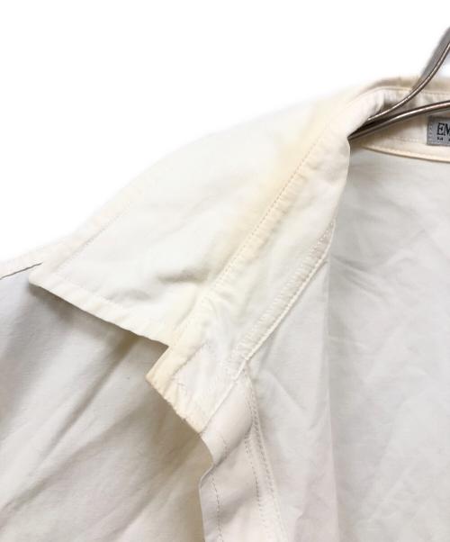 EMPORIO ARMANI（エンポリオ アルマーニ）EMPORIO ARMANI (エンポリオ アルマーニ) ナイロン比翼シャツ ホワイト サイズ:44の古着・服飾アイテム