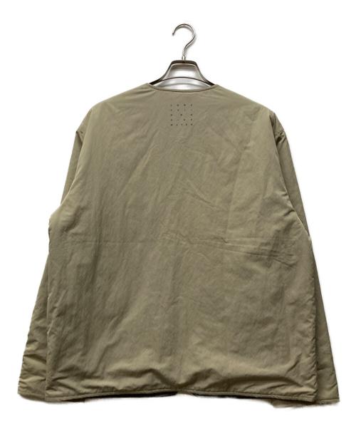welter shelter（ウェルター シェルター）welter shelter (ウェルター シェルター) ノーカラー中綿ジャケット ベージュ サイズ:Lの古着・服飾アイテム