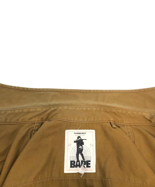 A BATHING APE（アベイシングエイプ）A BATHING APE (アベイシングエイプ) 半袖シャツ ブラウン サイズ:Mの古着・服飾アイテム