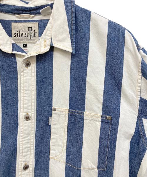 LEVI'S SILVERTAB（リーバイス シルバータブ）LEVI'S SILVERTAB (リーバイス シルバータブ) オーバーサイズ ストライプシャツ ホワイト×ネイビー サイズ:Mの古着・服飾アイテム