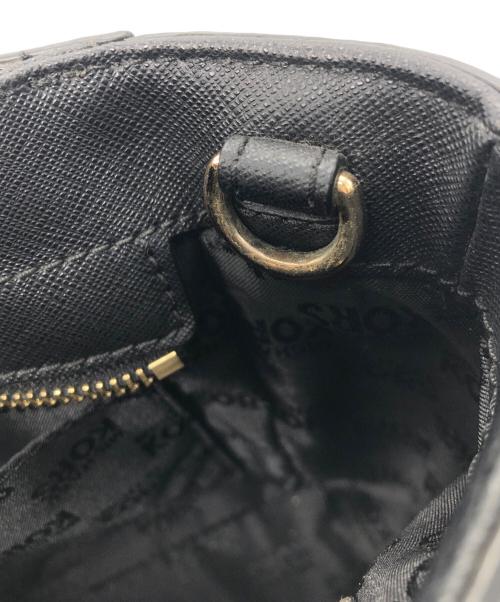 MICHAEL KORS（マイケルコース）MICHAEL KORS (マイケルコース) ショルダーバッグ ブラックの古着・服飾アイテム