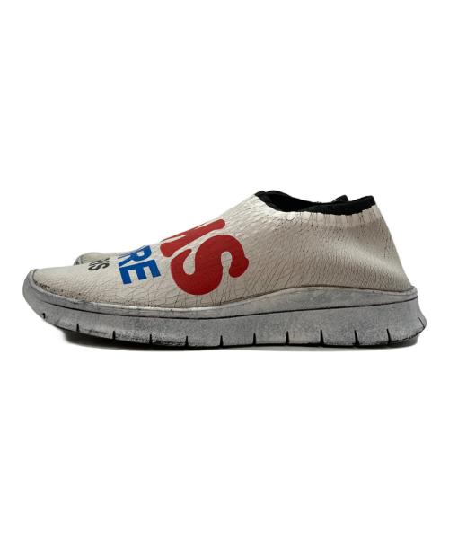 Maison Margiela（メゾンマルジェラ）Maison Margiela (メゾンマルジェラ) ペイント加工ローカットスニーカー ホワイト サイズ:43の古着・服飾アイテム