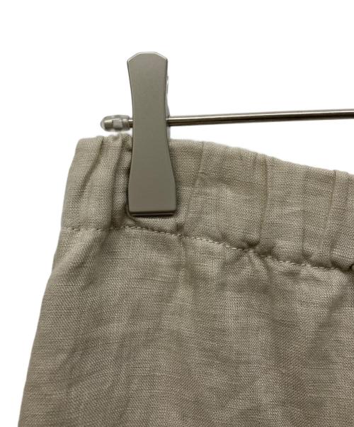 JOURNAL STANDARD（ジャーナルスタンダード）JOURNAL STANDARD (ジャーナルスタンダード) リネンタックキャロットパンツ ベージュ サイズ:38 未使用品の古着・服飾アイテム