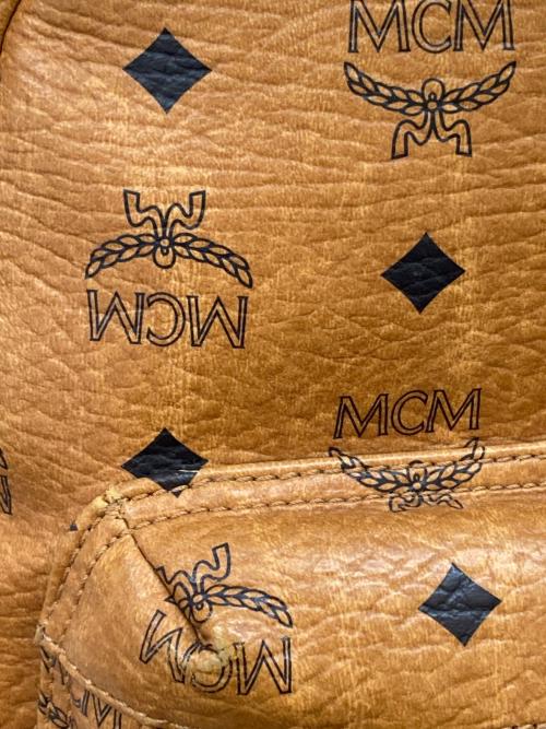 MCM（エムシーエム）MCM (エムシーエム) リュック ブラウンの古着・服飾アイテム
