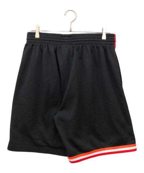 MITCHELL & NESS（ミッチェルアンドネス）MITCHELL & NESS (ミッチェルアンドネス) ハーフパンツ ブラック サイズ:Lの古着・服飾アイテム