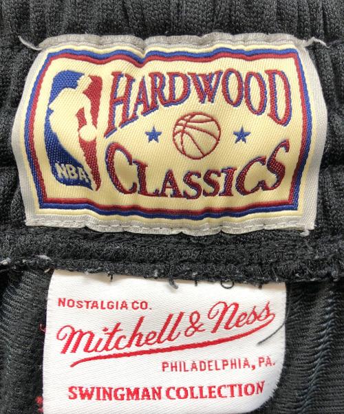 MITCHELL & NESS（ミッチェルアンドネス）MITCHELL & NESS (ミッチェルアンドネス) ハーフパンツ ブラック サイズ:Lの古着・服飾アイテム