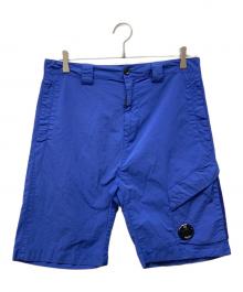 C.P COMPANY（シーピーカンパニー）の古着「CHROME-R CARGO SHORTS ワイドカーゴショーツ」｜ブルー