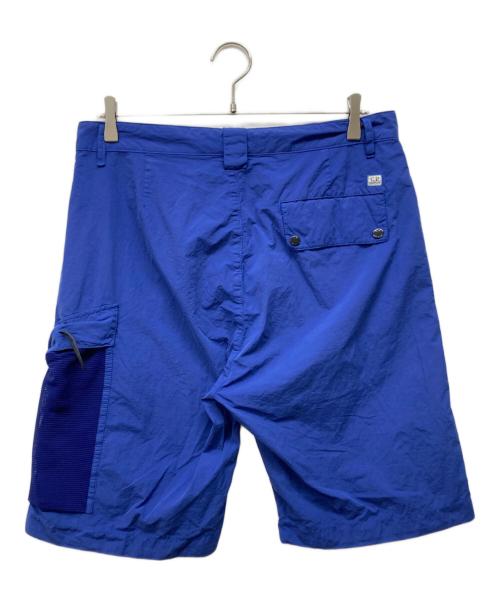 C.P COMPANY（シーピーカンパニー）C.P COMPANY (シーピーカンパニー) CHROME-R CARGO SHORTS ワイドカーゴショーツ ブルー サイズ:44の古着・服飾アイテム
