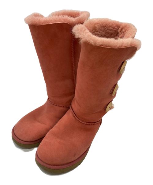 UGG（アグ）UGG (アグ) ベイリーボタン トリプレットブーツ ピンク サイズ:24の古着・服飾アイテム