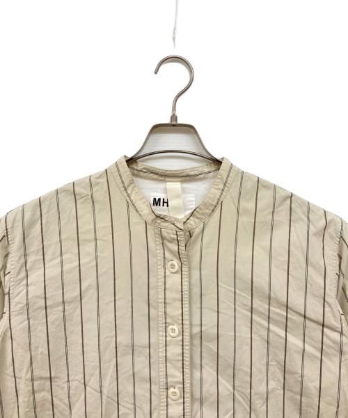 MHL（エムエイチエル）MHL (エムエイチエル) ノーカラーストライプシャツ アイボリー サイズ:2の古着・服飾アイテム