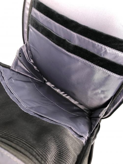 ZERO HALLIBURTON（ゼロ ハリバートン）ZERO HALLIBURTON (ゼロ ハリバートン) リュック ブラックの古着・服飾アイテム