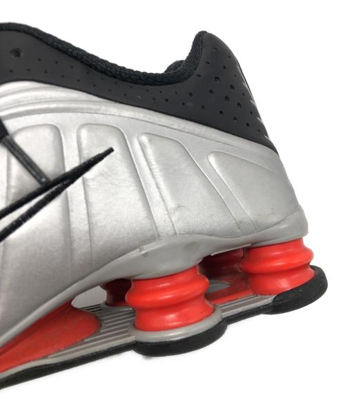 NIKE（ナイキ）NIKE (ナイキ) SHOX R4 シルバー×ブラック サイズ:27.5㎝の古着・服飾アイテム