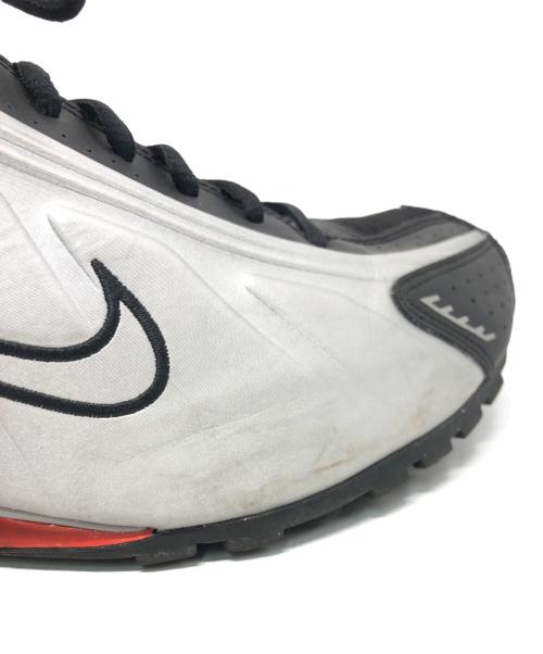 NIKE（ナイキ）NIKE (ナイキ) SHOX R4 シルバー×ブラック サイズ:27.5㎝の古着・服飾アイテム
