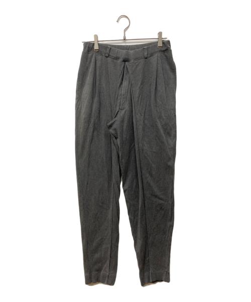 ISSEY MIYAKE（イッセイミヤケ）ISSEY MIYAKE (イッセイミヤケ) ベルトループ付フロントタックスウェットパンツ グレー サイズ:SIZE Mの古着・服飾アイテム