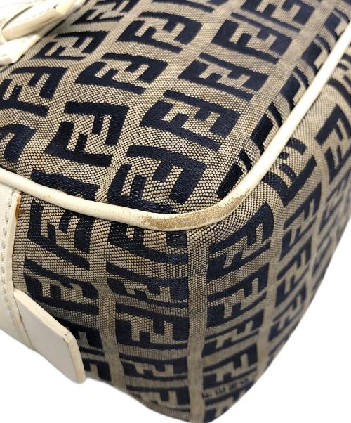 FENDI（フェンディ）FENDI (フェンディ) ハンドバッグ ベージュ・ネイビー・ホワイトの古着・服飾アイテム