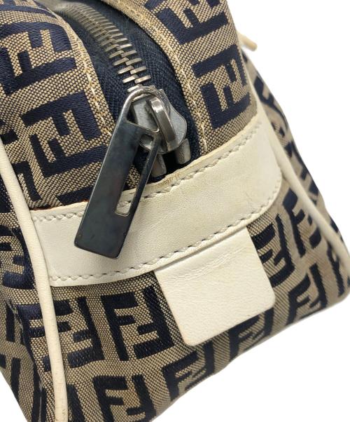 FENDI（フェンディ）FENDI (フェンディ) ハンドバッグ ベージュ・ネイビー・ホワイトの古着・服飾アイテム