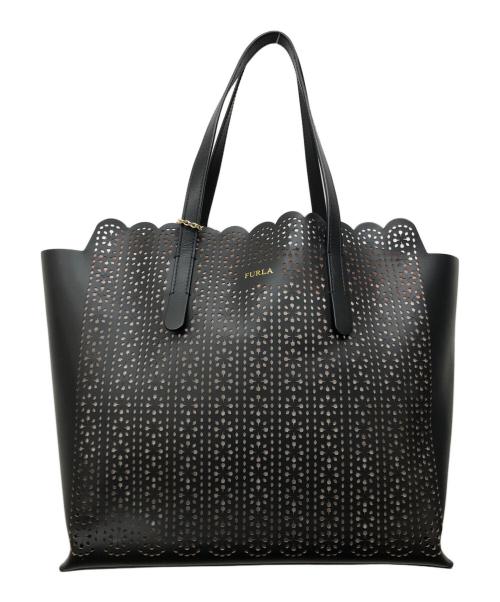FURLA（フルラ）FURLA (フルラ) フラワーパンチングトートバック ブラックの古着・服飾アイテム