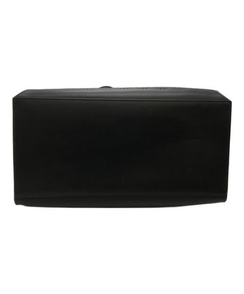 FURLA（フルラ）FURLA (フルラ) フラワーパンチングトートバック ブラックの古着・服飾アイテム