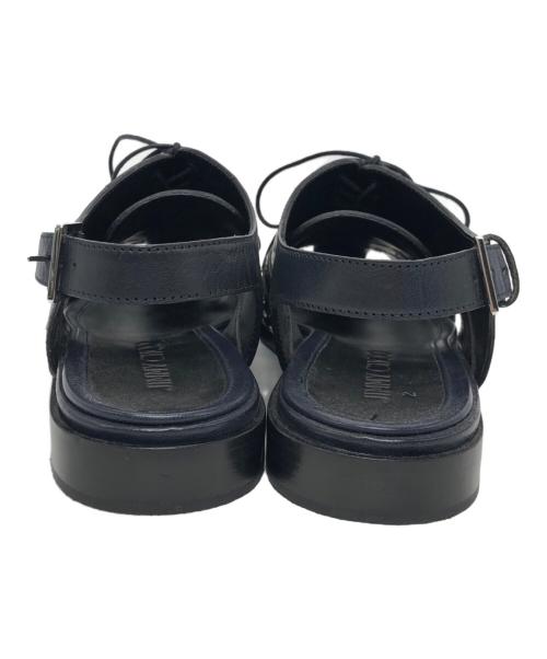JIMMY CHOO（ジミーチュウ）JIMMY CHOO (ジミーチュウ) スタッズデザイングルカサンダル ブルー×ブラック サイズ:45の古着・服飾アイテム