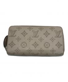 LOUIS VUITTON（ルイ ヴィトン）の古着「マヒナ ジッピーウォレット」｜ベージュ