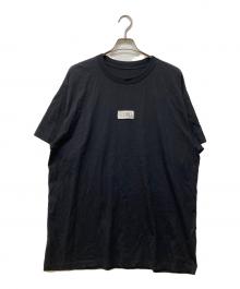 MM6 Maison Margiela（エムエムシックスメゾンマルジェラ）の古着「ナンバリングロゴパッチクルーネック半袖Tシャツ」｜ブラック
