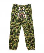 A BATHING APEアベイシングエイプ）の古着「総柄シャークスウェットロングパンツ」｜グリーン