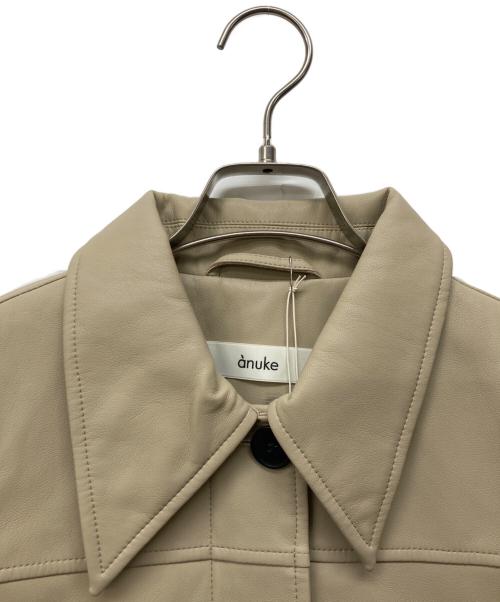 anuke（アンヌーク）anuke (アンヌーク) Ecoleather Over Jacket ベージュ サイズ:36 未使用品の古着・服飾アイテム