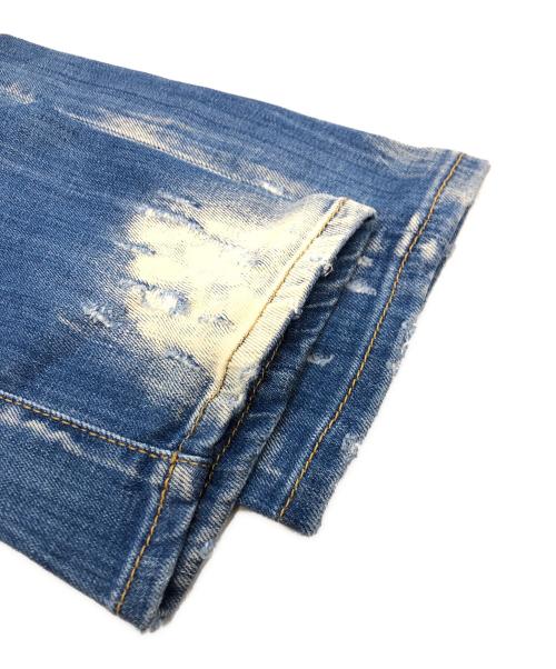 DSQUARED2（ディースクエアード）DSQUARED2 (ディースクエアード) Baby Print Sexy Twist Jeans インディゴ サイズ:44の古着・服飾アイテム