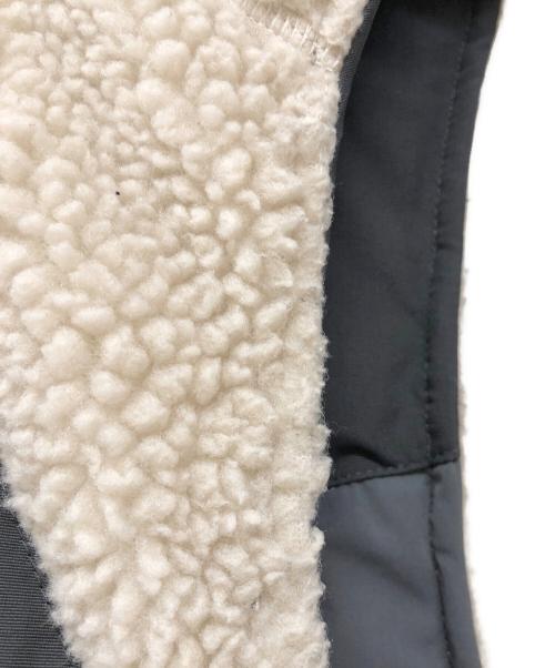 Patagonia（パタゴニア）Patagonia (パタゴニア) リバーシブル・ビビー・ダウン・ベスト グレー サイズ:XSの古着・服飾アイテム