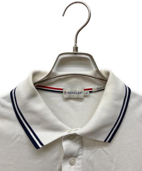 MONCLER（モンクレール）MONCLER (モンクレール) ポロシャツ ホワイト サイズ:Lの古着・服飾アイテム