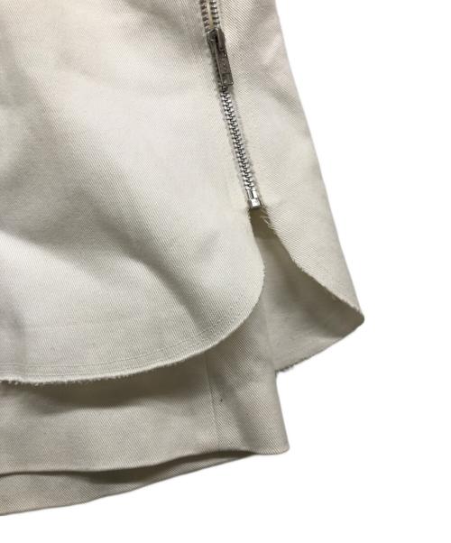 COMME des GARCONS HOMME PLUS（コムデギャルソンオムプリュス）COMME des GARCONS HOMME PLUS (コムデギャルソンオムプリュス) サイドジップデザインハーフパンツ ホワイト サイズ:XSの古着・服飾アイテム