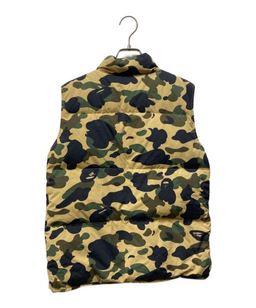 A BATHING APE（アベイシングエイプ）A BATHING APE (アベイシングエイプ) カモ柄中綿ベスト グリーン サイズ:XSの古着・服飾アイテム