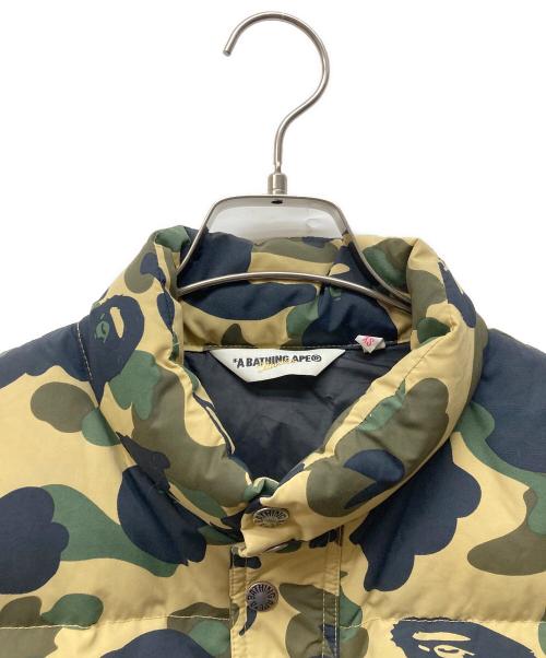 A BATHING APE（アベイシングエイプ）A BATHING APE (アベイシングエイプ) カモ柄中綿ベスト グリーン サイズ:XSの古着・服飾アイテム