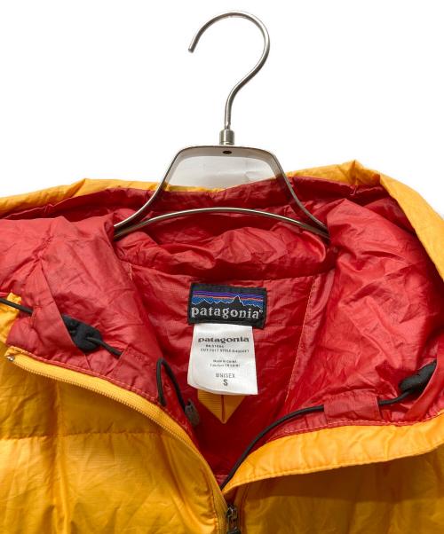 Patagonia（パタゴニア）Patagonia (パタゴニア) Down sweater pullover hoodie イエロー サイズ:Sの古着・服飾アイテム
