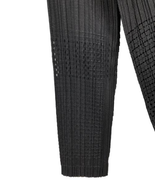 PLEATS PLEASE（プリーツプリーズ）PLEATS PLEASE (プリーツプリーズ) カットワークプリーツカットソー ブラック サイズ:記載無し（実寸サイズをご確認ください）の古着・服飾アイテム