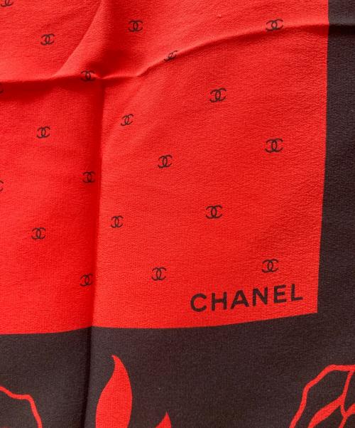 CHANEL（シャネル）CHANEL (シャネル) カメリア柄大判シルクスカーフ レッドの古着・服飾アイテム
