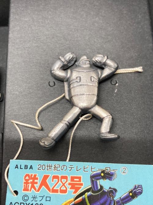 ALBA（アルバ）ALBA (アルバ) 鉄人28号コラボウォッチ グレーの古着・服飾アイテム