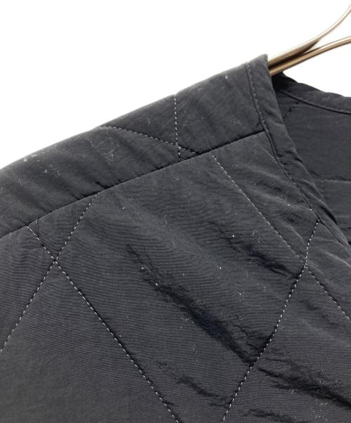 OAMC（オーエーエムシー）OAMC (オーエーエムシー) Combat Liner Quilting Jacket ブラック サイズ:Sの古着・服飾アイテム