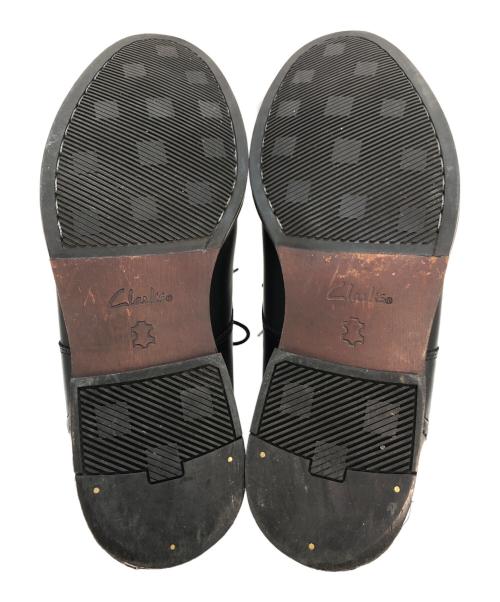 CLARKS（クラークス）CLARKS (クラークス) レザーチャッカーブーツ ブラック サイズ:26.5の古着・服飾アイテム