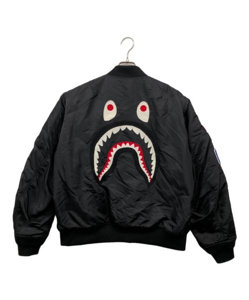 A BATHING APE（アベイシングエイプ）A BATHING APE (アベイシングエイプ) SHARK MA-1 グラフィック ボンバージャケット ブラック サイズ:Sの古着・服飾アイテム