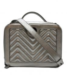 GIORGIO ARMANI（ジョルジオアルマーニ）の古着「メタリックデザインショルダーバッグ」｜シルバー