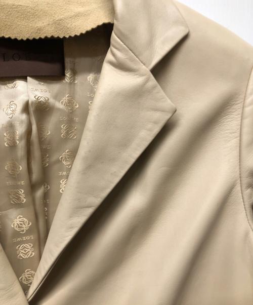 LOEWE（ロエベ）LOEWE (ロエベ) レザーテーラードジャケット ベージュ サイズ:46の古着・服飾アイテム