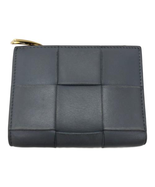 BOTTEGA VENETA（ボッテガベネタ）BOTTEGA VENETA (ボッテガベネタ) カセットスモールコンパクトイントレチャートウォレット グレーの古着・服飾アイテム