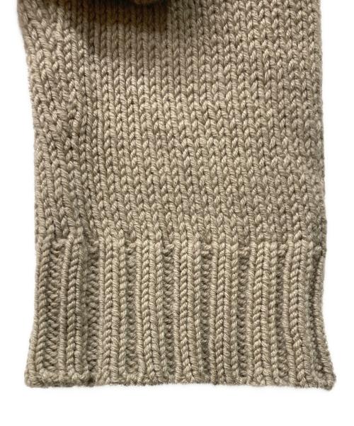 TAKAHIROMIYASHITA TheSoloIst.（タカヒロミヤシタ ザソロイスト）TAKAHIROMIYASHITA TheSoloIst. (タカヒロミヤシタ ザソロイスト) capshoulder scarf turtleneck sweater ベージュ サイズ:４６の古着・服飾アイテム