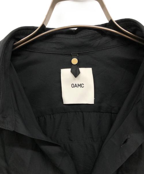 OAMC（オーエーエムシー）OAMC (オーエーエムシー) MARTYR SHIRT ブラック サイズ:Sの古着・服飾アイテム