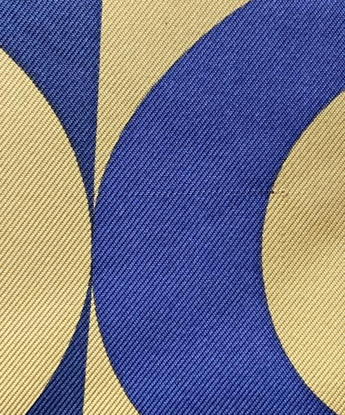 LOEWE（ロエベ）LOEWE (ロエベ) シルクスカーフ ネイビーの古着・服飾アイテム