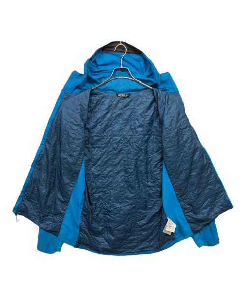 ARC'TERYX（アークテリクス）ARC'TERYX (アークテリクス) マウンテンパーカー ブルー サイズ:Mの古着・服飾アイテム