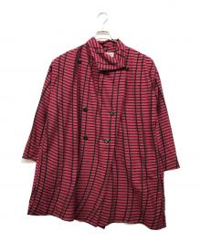 ISSEY MIYAKE（イッセイミヤケ）の古着「Wave Pattern Double Polyester Coat」｜レッド