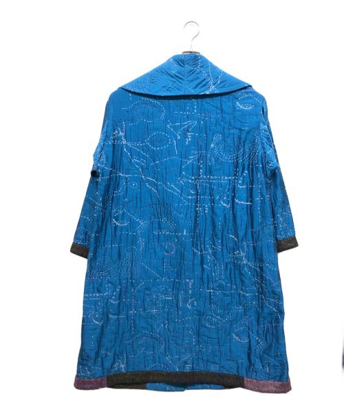 HaaT ISSEY MIYAKE（ハート イッセイ ミヤケ）Haat ISSEY MIYAKE (ハート イッセイ ミヤケ) 混紡刺し子生地刺繍総柄ロングコート ブルー サイズ:2の古着・服飾アイテム