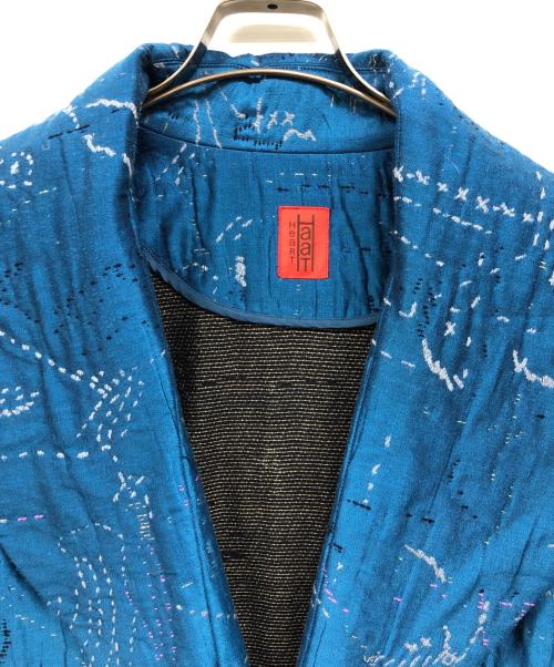 HaaT ISSEY MIYAKE（ハート イッセイ ミヤケ）Haat ISSEY MIYAKE (ハート イッセイ ミヤケ) 混紡刺し子生地刺繍総柄ロングコート ブルー サイズ:2の古着・服飾アイテム
